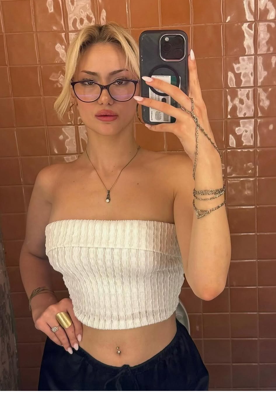 Sarıca Efsanevi Partner Escort Bayan İpek