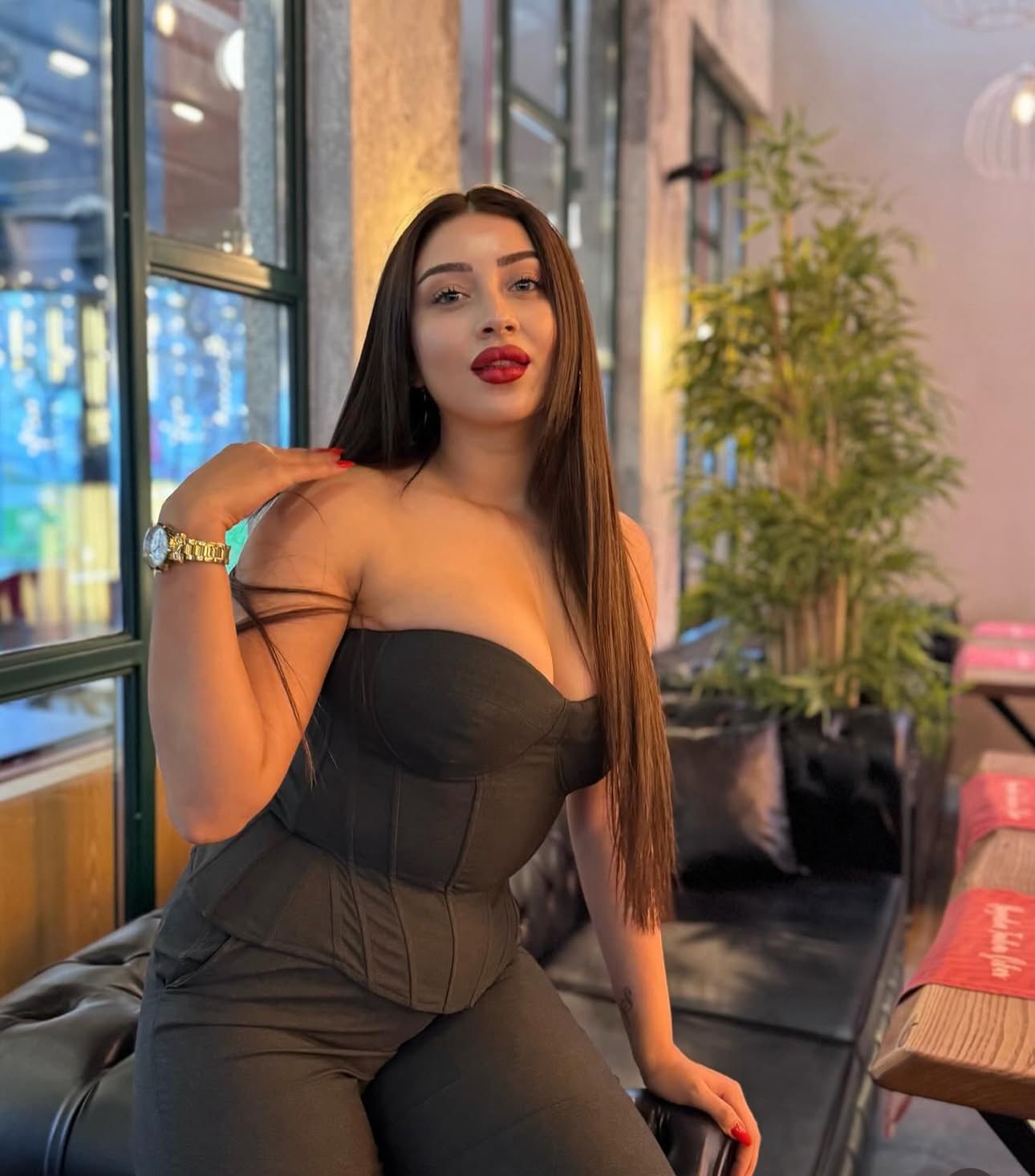 Gündoğdu Sevgiye Doymuş Kadın Escort Belma